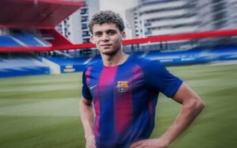 عبد الكريم يرفض الإجازة ويتمسك بالانضمام لتدريبات برشلونة قبل الموعد المحدد